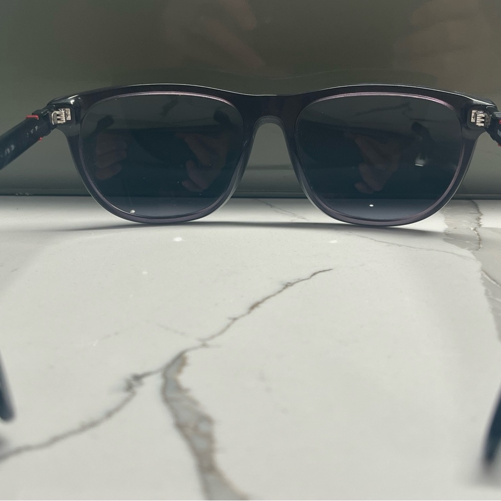Burberry sunglasses - Picture 8 of 8